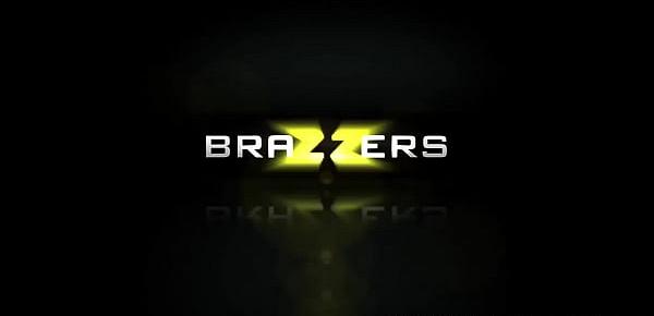  Brazzers - Milfs Like it Big - (Makayla Cox, Jessy Jones) - Trailer preview